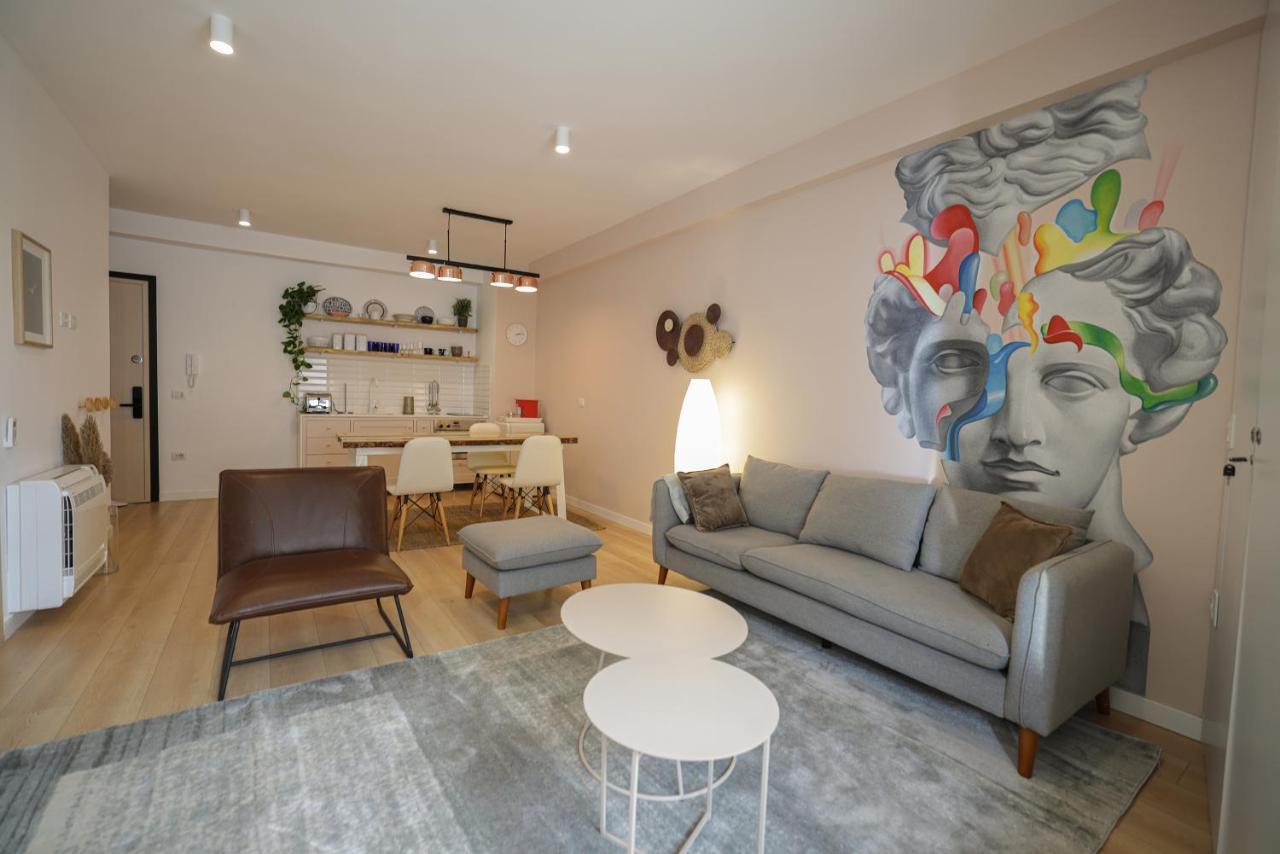 Apollo Apartment By Holistay Tirana Kültér fotó