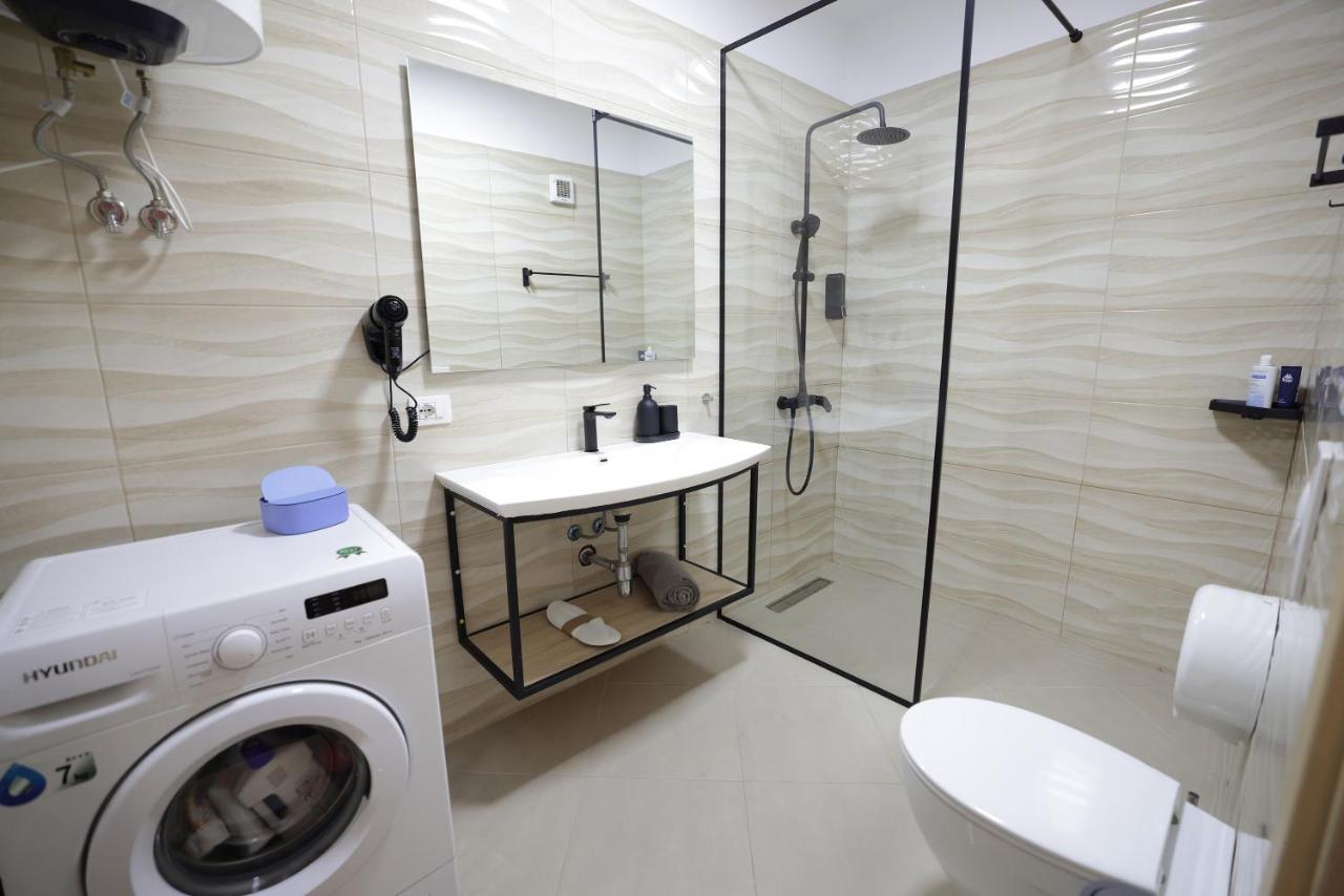 Apollo Apartment By Holistay Tirana Kültér fotó
