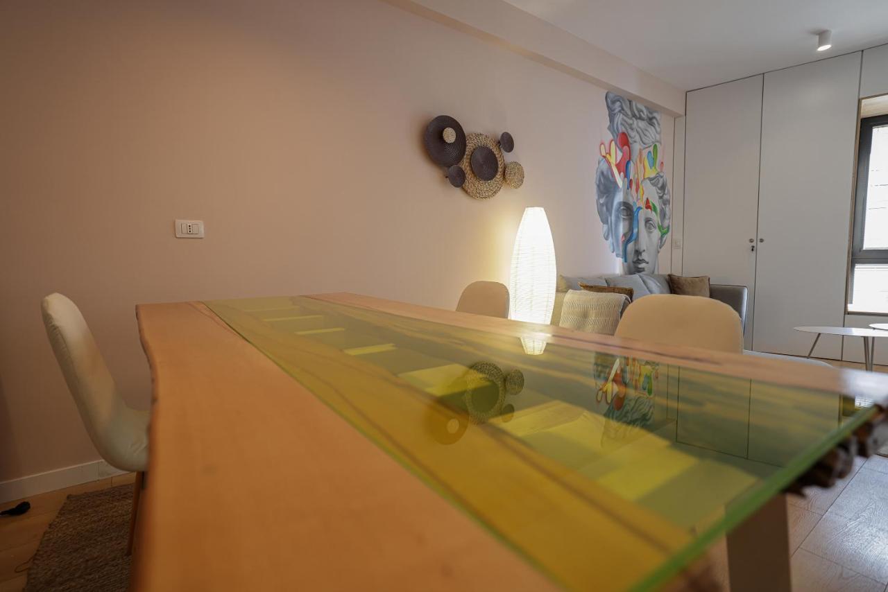 Apollo Apartment By Holistay Tirana Kültér fotó